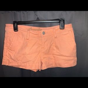 Peach shorts size 5 NWOT🍑